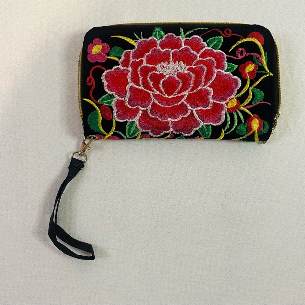 Rose Embroidered Wallet Pink Rose